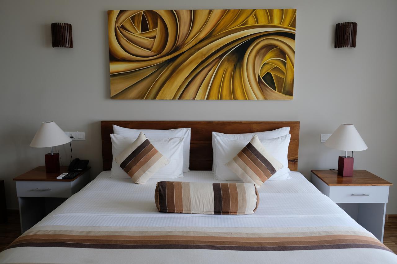 Twenty-Two Weligambay Hotel Weligama Buitenkant foto