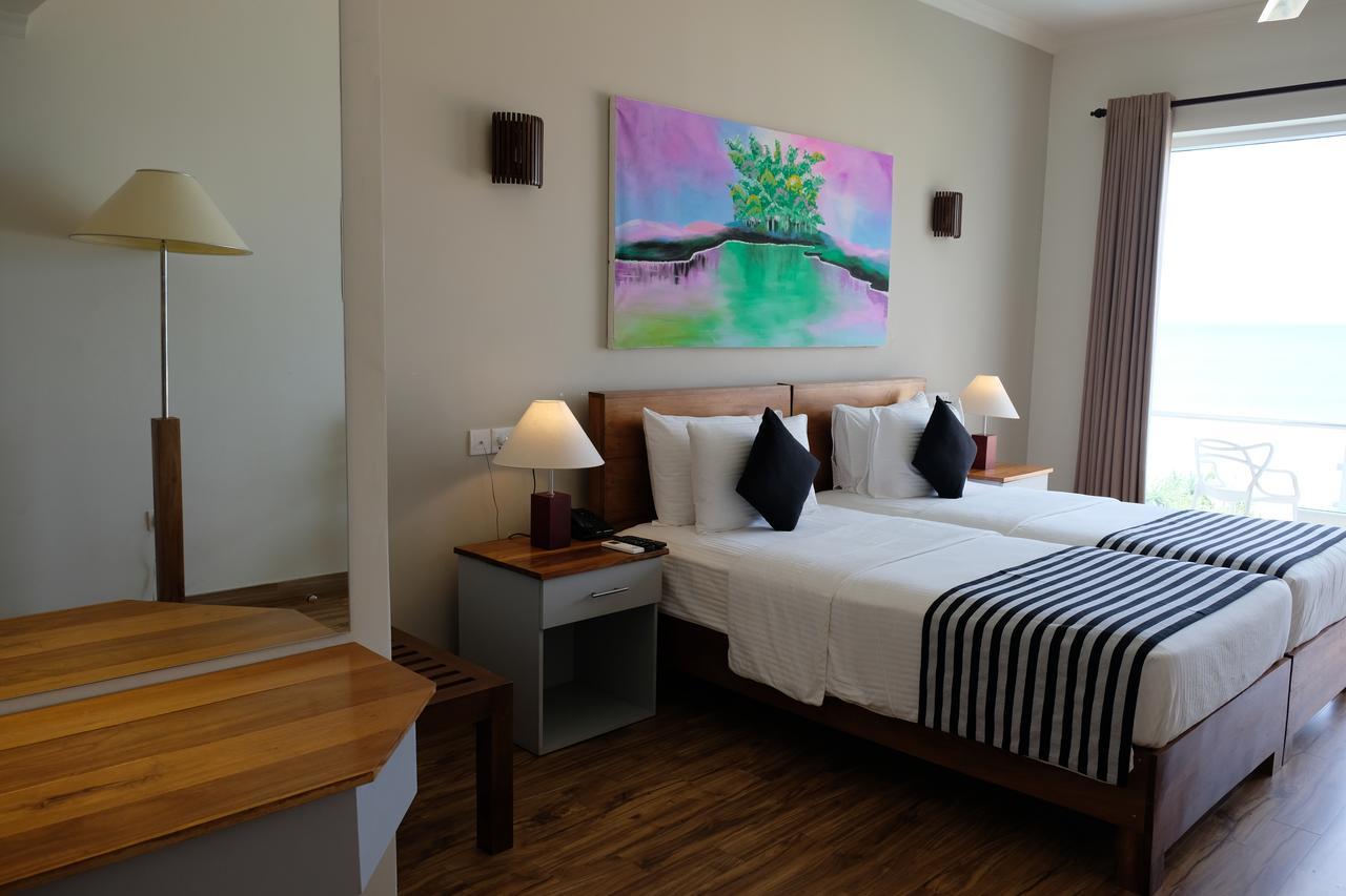 Twenty-Two Weligambay Hotel Weligama Buitenkant foto