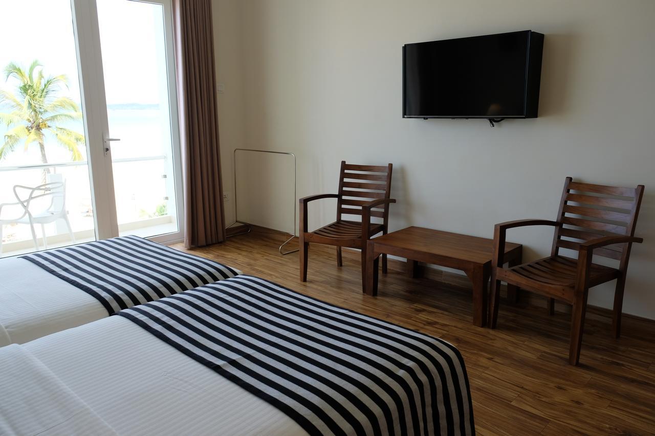 Twenty-Two Weligambay Hotel Weligama Buitenkant foto