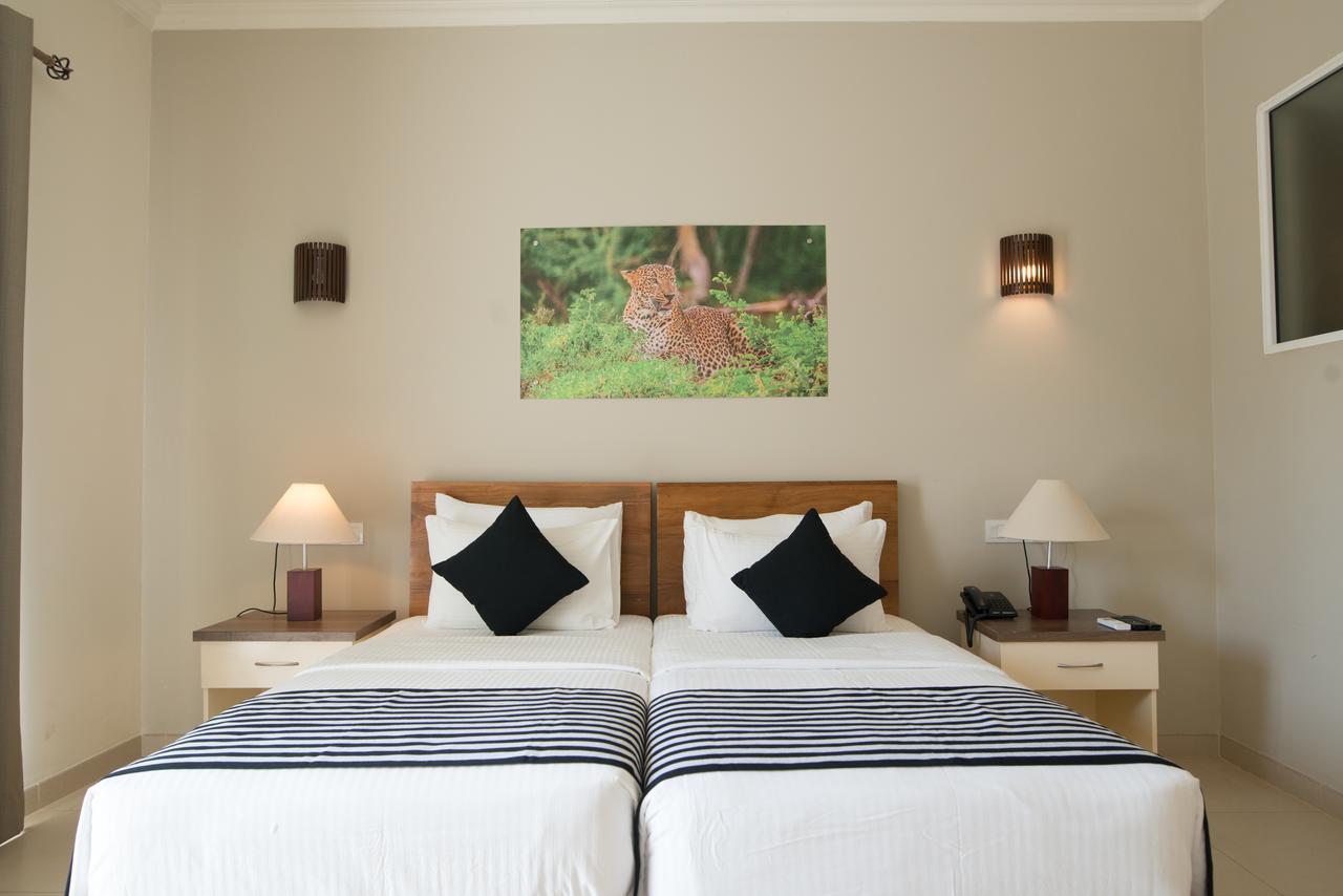 Twenty-Two Weligambay Hotel Weligama Buitenkant foto