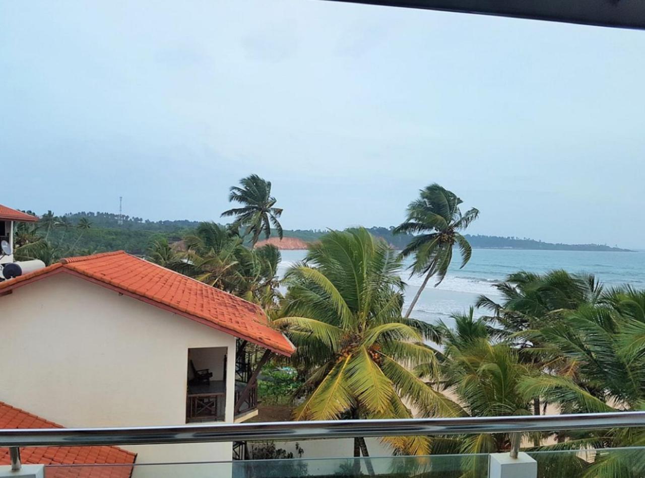 Twenty-Two Weligambay Hotel Weligama Buitenkant foto