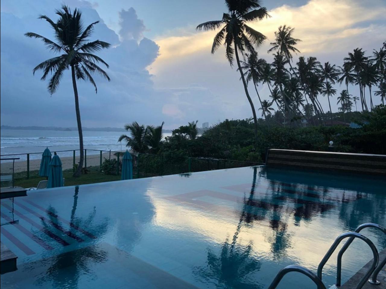 Twenty-Two Weligambay Hotel Weligama Buitenkant foto