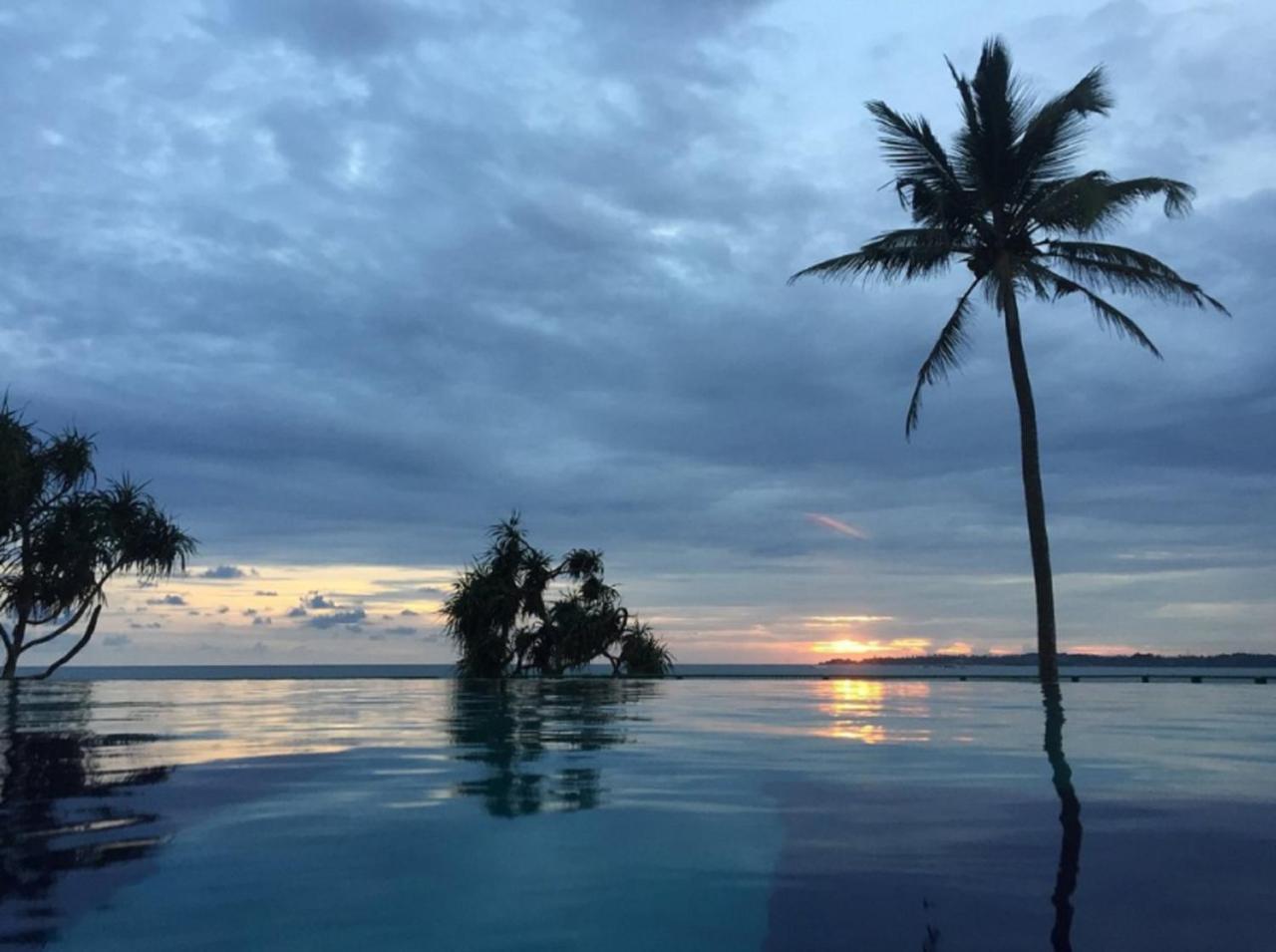 Twenty-Two Weligambay Hotel Weligama Buitenkant foto
